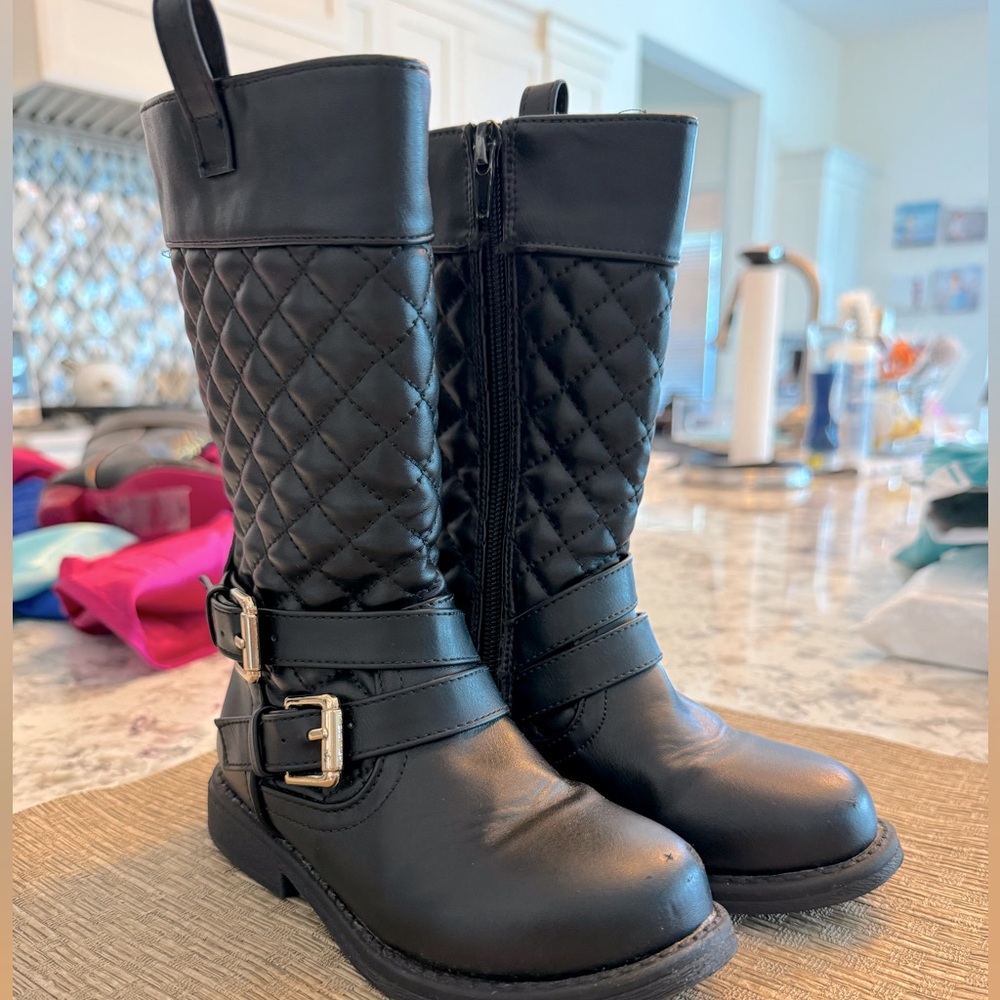 Girls Waffle Boots Size 10